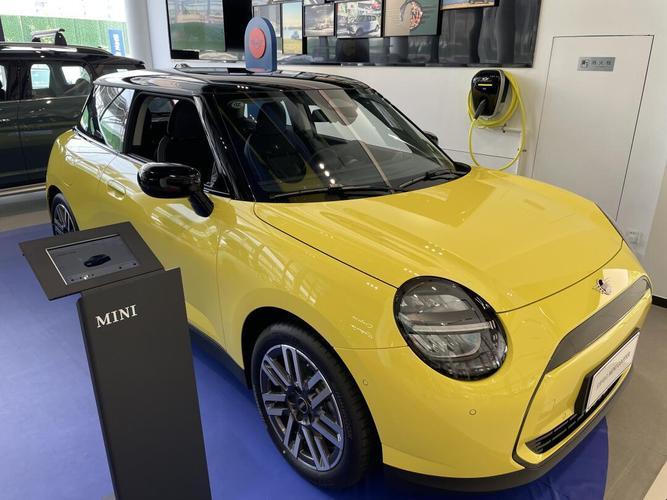 “秘密通道mini”潮流解码：笑谈科技新风尚