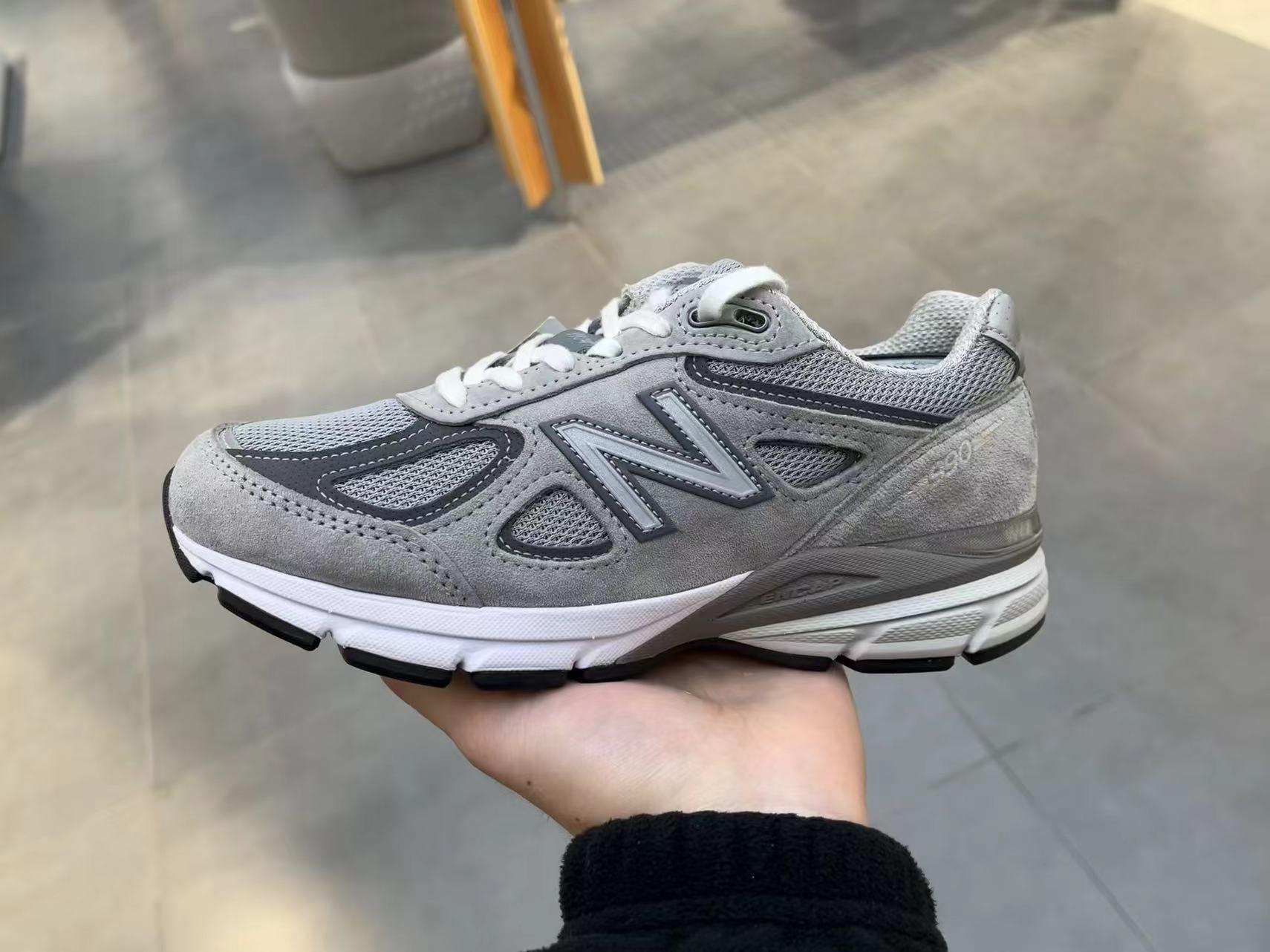 990v3与990v4：双骄引领风骚，谁与争锋？